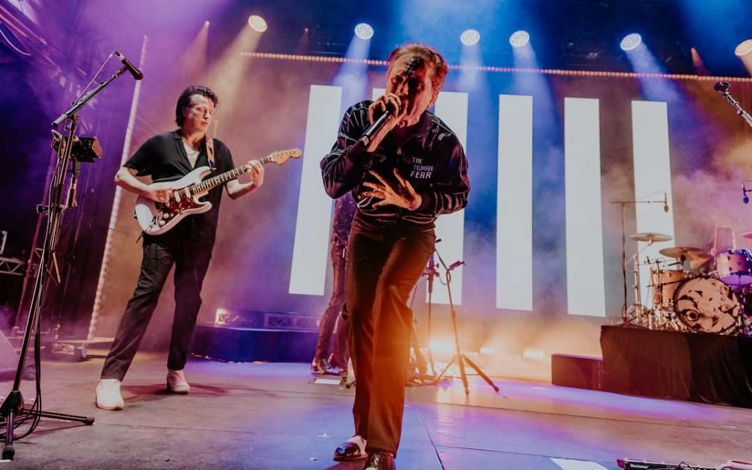 Franz Ferdinand review – indie nostalgia in Melbourne’s Royal Botanic Gardens